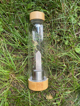 Load the image into the gallery, Bouteille d'eau avec quartz rose