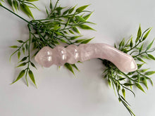 Load the image into the gallery, Yoni Wand en Quartz Rose - Double sens