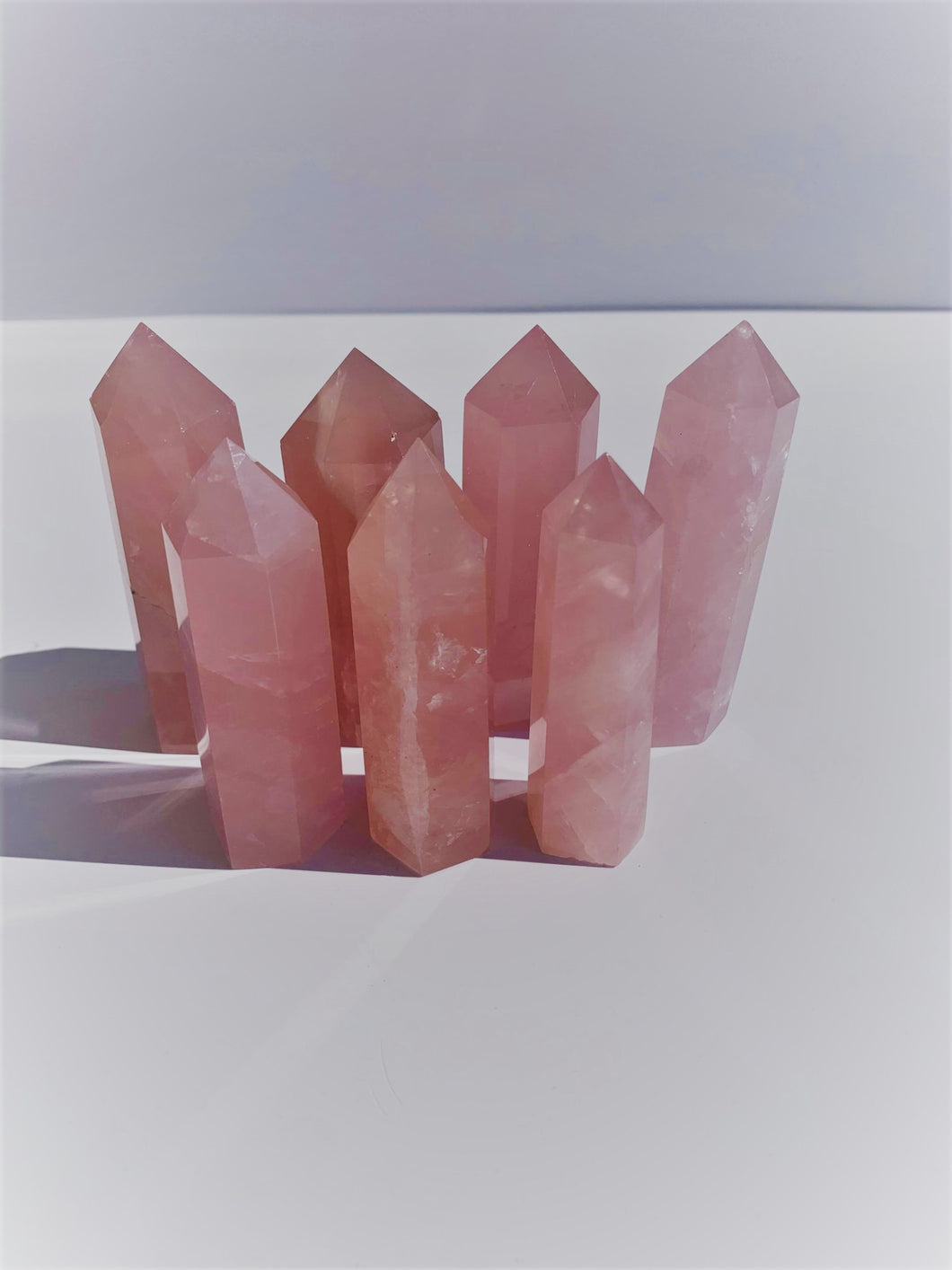 <transcy>Polished Rose Quartz Point</transcy>