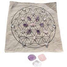 Load the image into the gallery, &lt;transcy&gt;Set of crystals and divinatory mat&lt;/transcy&gt;
